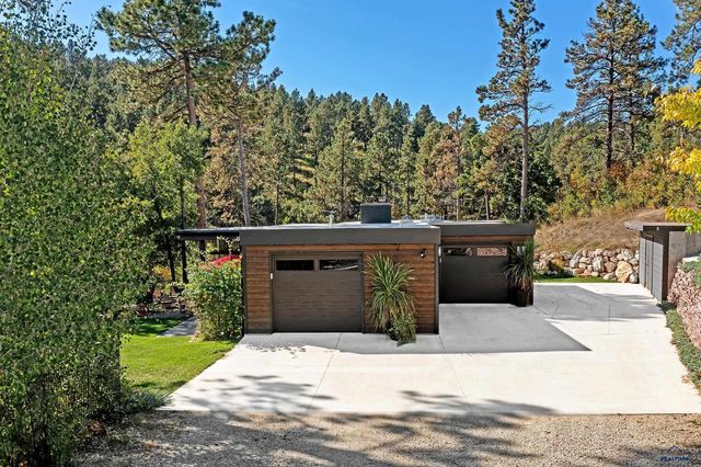 1515 FOREST DR, Rapid City, SD 57701
