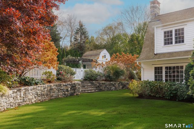 24 Compo Parkway, Westport, CT 06880