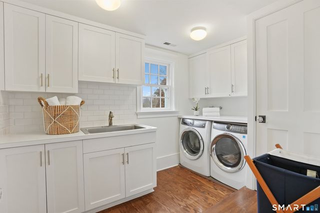 24 Compo Parkway, Westport, CT 06880