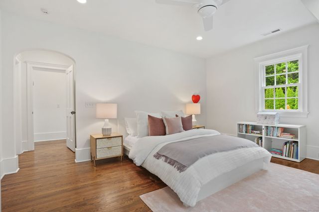 24 Compo Parkway, Westport, CT 06880