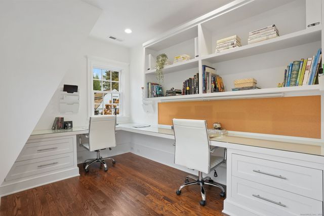 24 Compo Parkway, Westport, CT 06880