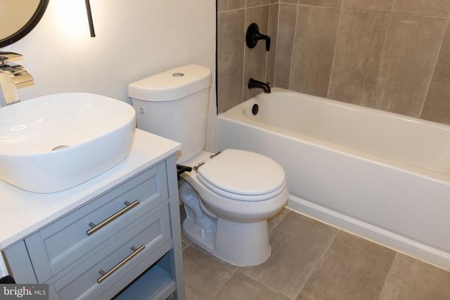 519 FAIRFIELD RD, East Windsor, NJ 08520