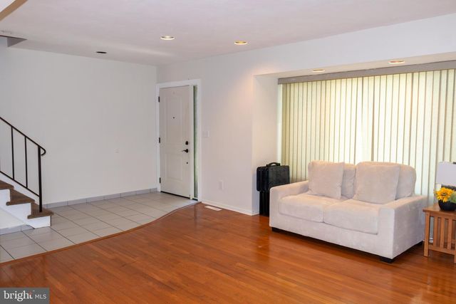 519 FAIRFIELD RD, East Windsor, NJ 08520