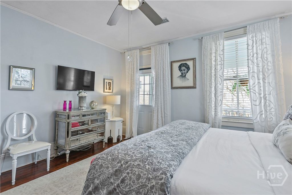 Image 37 of property listing at 501 E Bolton Street, Savannah, GA 31401