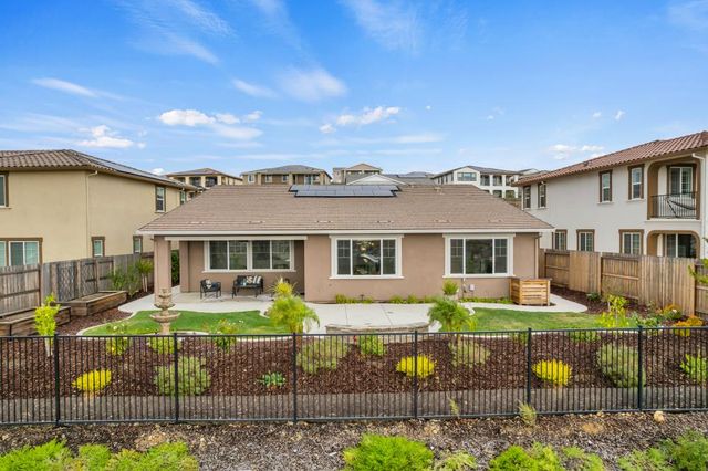 3177 Hinsdale Ct, Folsom, CA 95630