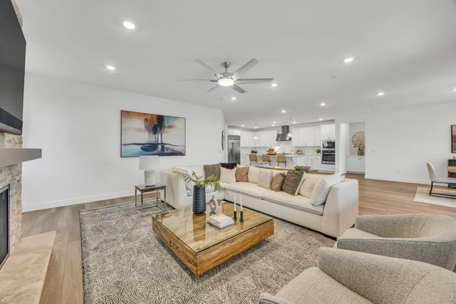 3177 Hinsdale Ct, Folsom, CA 95630