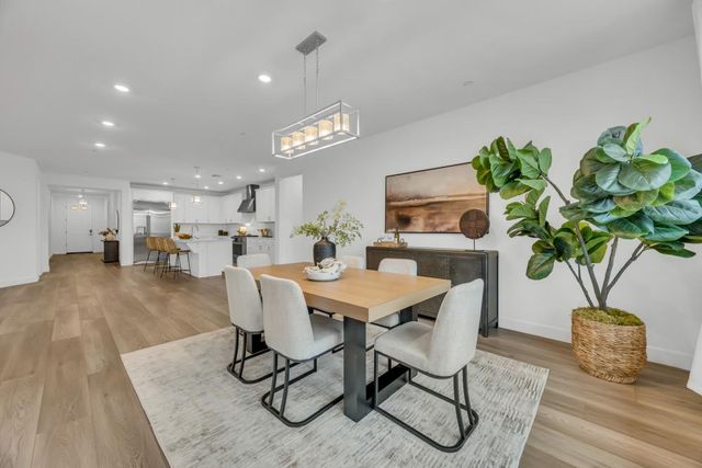 3177 Hinsdale Ct, Folsom, CA 95630