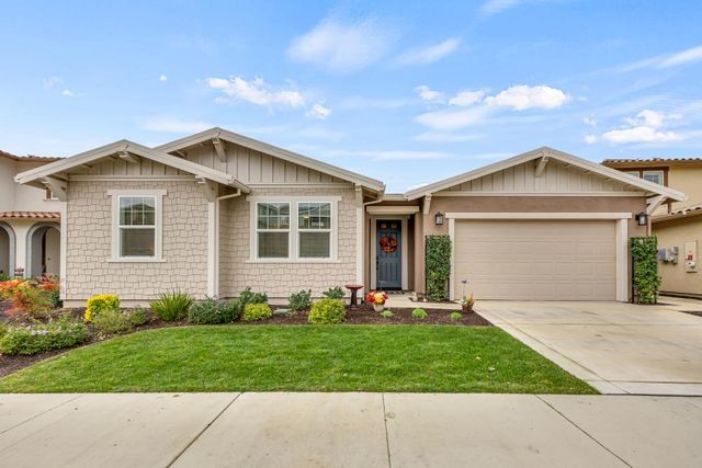 3177 Hinsdale Ct, Folsom, CA 95630