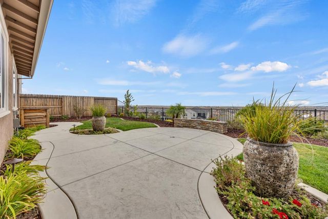 3177 Hinsdale Ct, Folsom, CA 95630