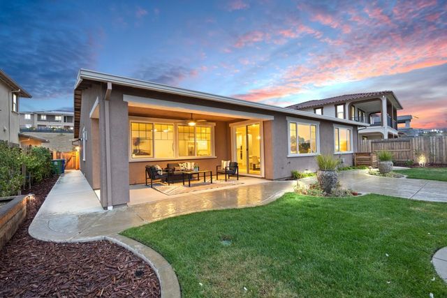 3177 Hinsdale Ct, Folsom, CA 95630