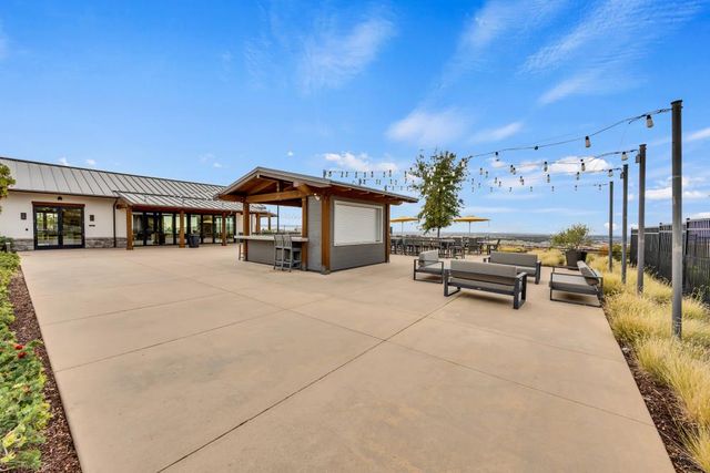 3177 Hinsdale Ct, Folsom, CA 95630