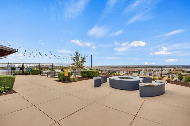 3177 Hinsdale Ct, Folsom, CA 95630