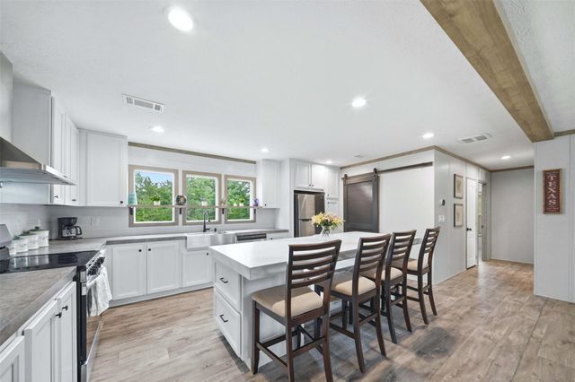 553 Redberry Road, Somerville, TX 77879