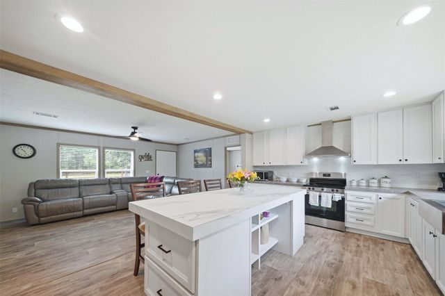 553 Redberry Road, Somerville, TX 77879