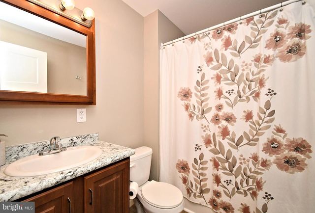 176 HEMLOCK DR, Doylestown, PA 18901