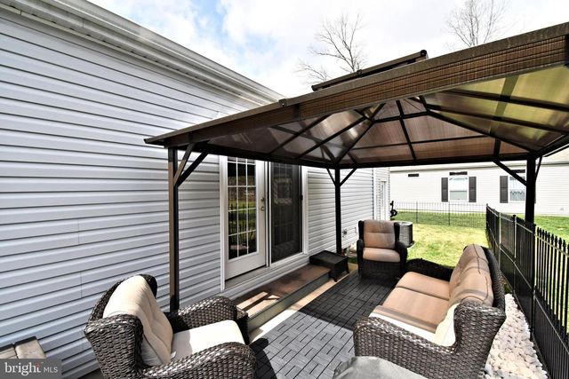 176 HEMLOCK DR, Doylestown, PA 18901