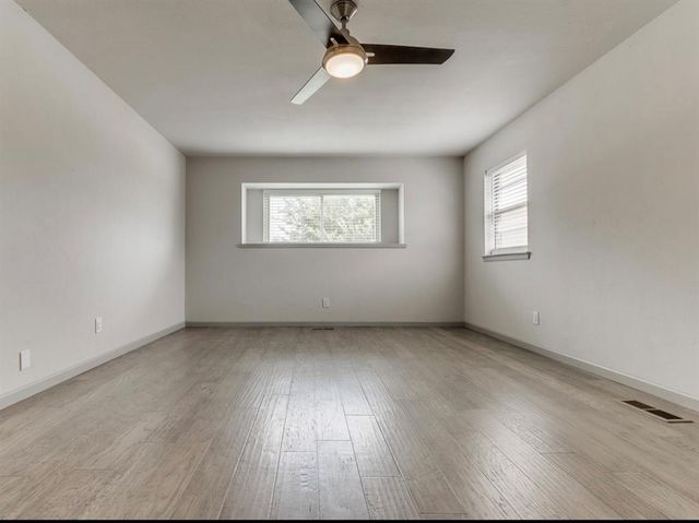 7201 N Hammond Avenue, Oklahoma City, OK 73132