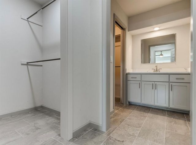 7201 N Hammond Avenue, Oklahoma City, OK 73132