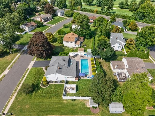 810 Lynwood Street, Raritan Boro, NJ 08869