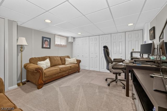 810 Lynwood Street, Raritan Boro, NJ 08869