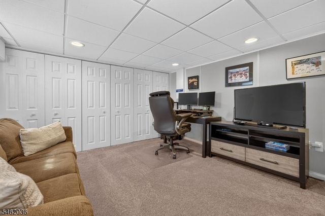 810 Lynwood Street, Raritan Boro, NJ 08869
