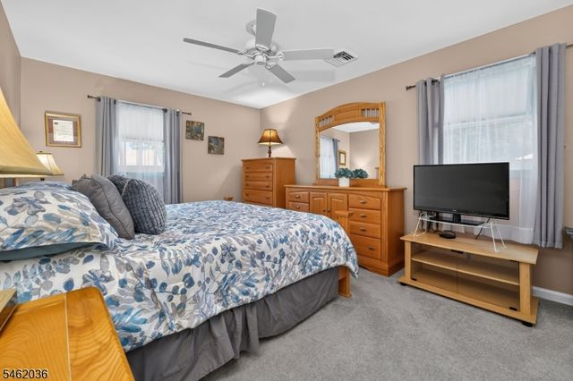 810 Lynwood Street, Raritan Boro, NJ 08869