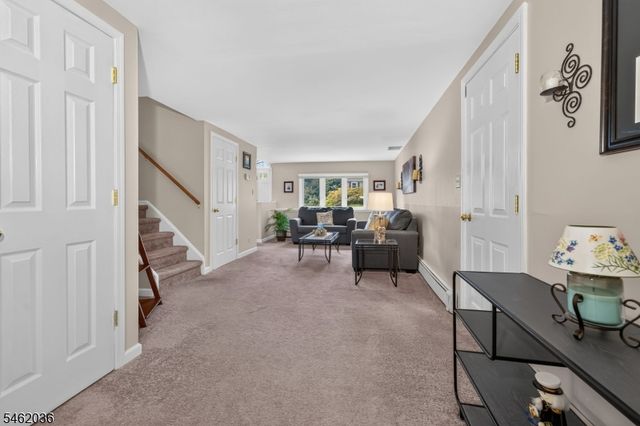 810 Lynwood Street, Raritan Boro, NJ 08869