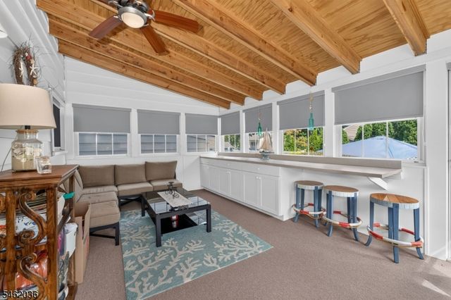 810 Lynwood Street, Raritan Boro, NJ 08869