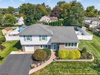 810 Lynwood Street, Raritan Boro, NJ 08869