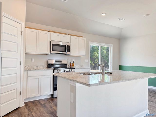 4023 Hudson Court, Decatur, AL 35603