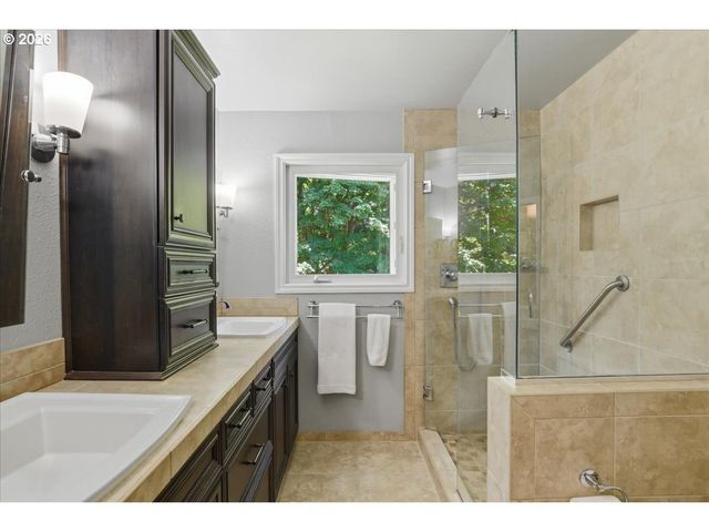 10906 Ne 8TH Ave, Vancouver, WA 98685
