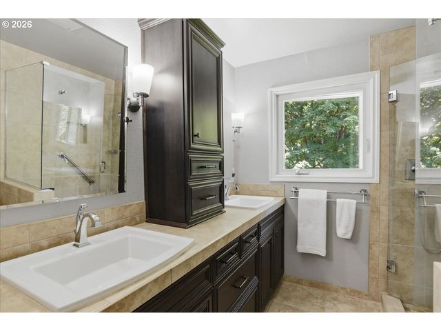 10906 Ne 8TH Ave, Vancouver, WA 98685