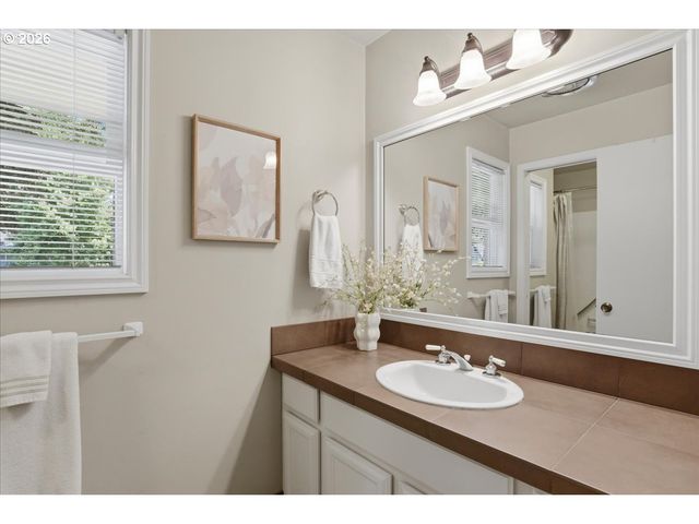 10906 Ne 8TH Ave, Vancouver, WA 98685
