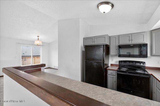 2435 N Bunchgrass Dr, Post Falls, ID 83854