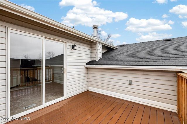 2435 N Bunchgrass Dr, Post Falls, ID 83854