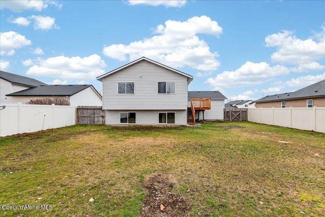 2435 N Bunchgrass Dr, Post Falls, ID 83854