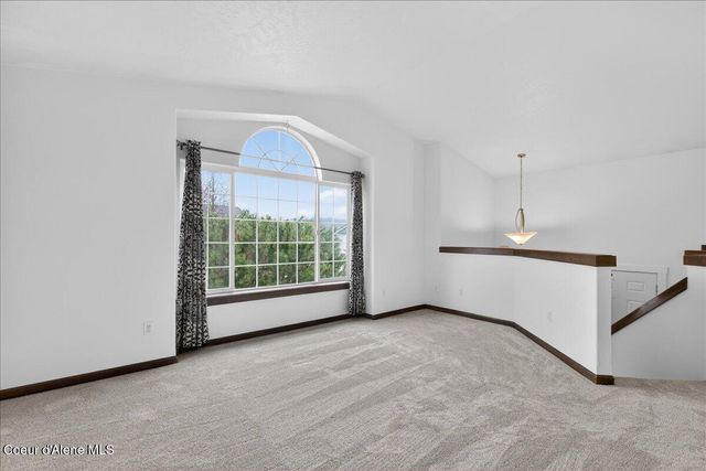 2435 N Bunchgrass Dr, Post Falls, ID 83854