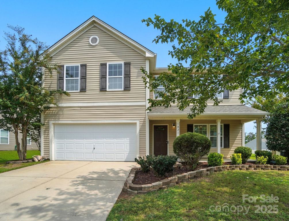 1821 Tradd Avenue, Clover, SC 29710