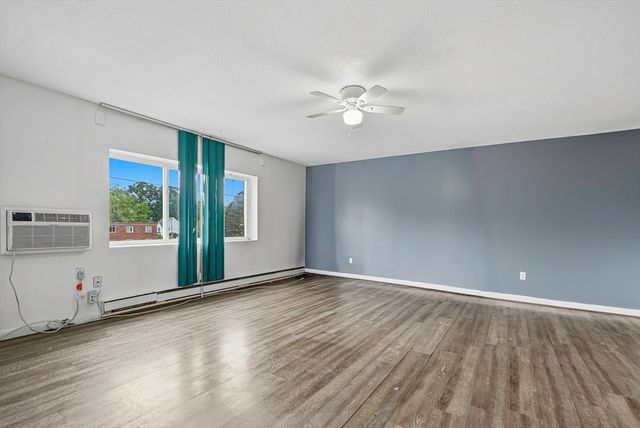 7 Weld St 44, Framingham, MA 01702