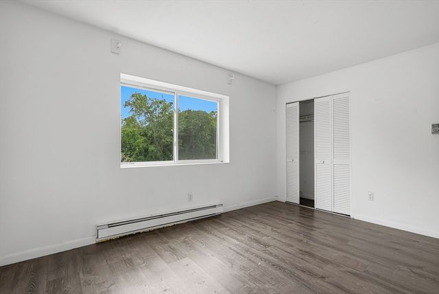 7 Weld St 44, Framingham, MA 01702