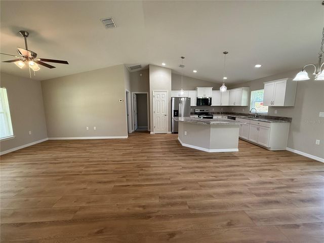 10426 SW 133RD AVENUE, Dunnellon, FL 34432