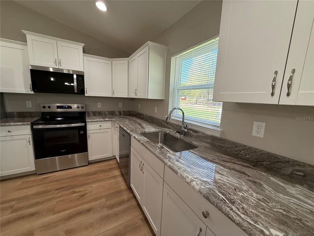 10426 SW 133RD AVENUE, Dunnellon, FL 34432