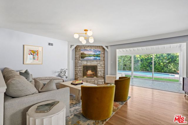 12509 Rye Street, Studio City, CA 91604