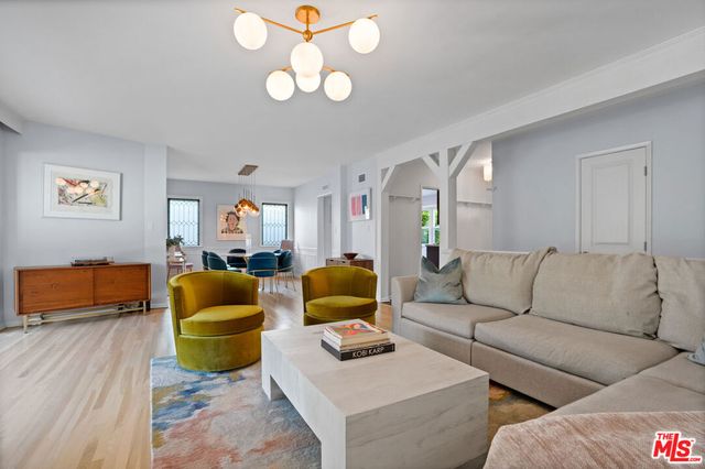 12509 Rye Street, Studio City, CA 91604