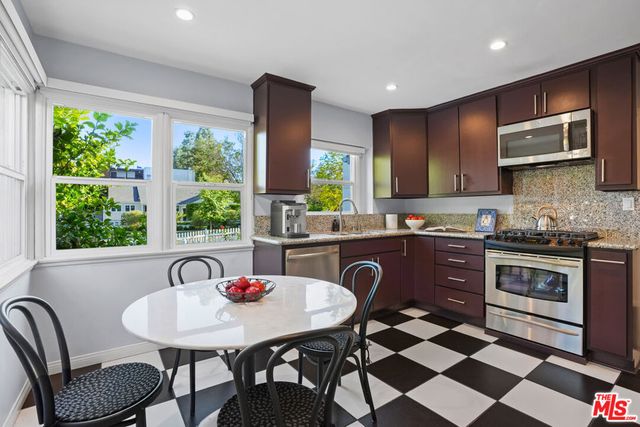 12509 Rye Street, Studio City, CA 91604