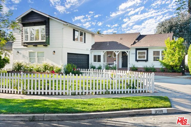 12509 Rye Street, Studio City, CA 91604