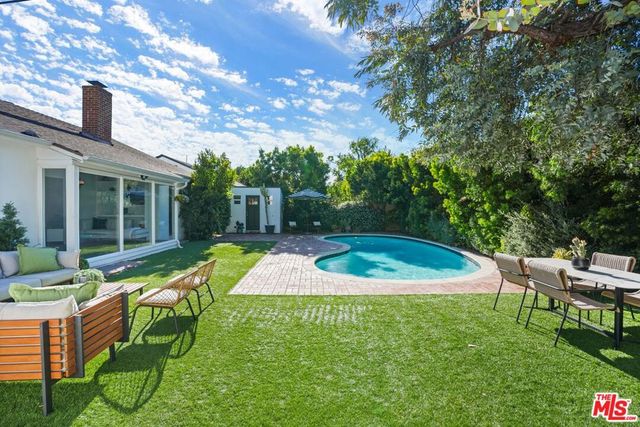 12509 Rye Street, Studio City, CA 91604