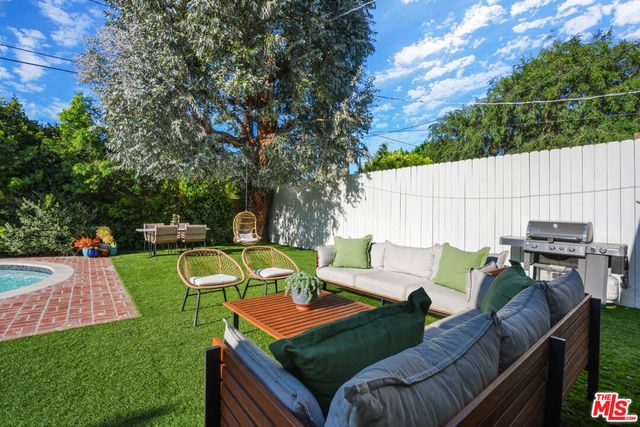 12509 Rye Street, Studio City, CA 91604