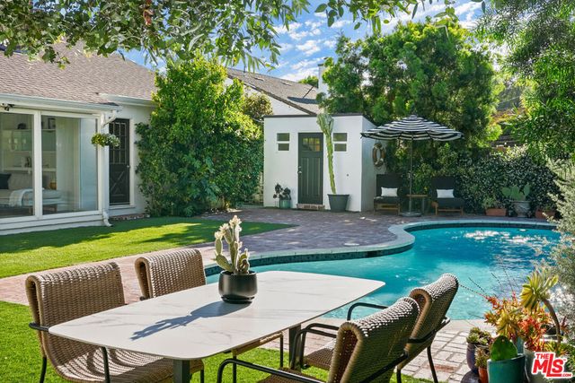 12509 Rye Street, Studio City, CA 91604