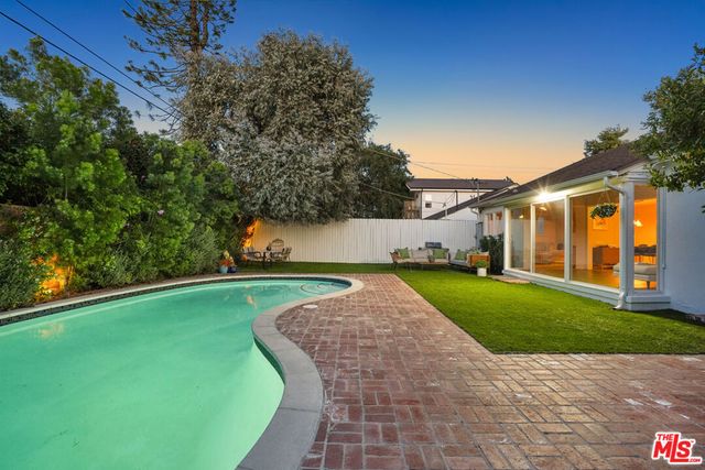 12509 Rye Street, Studio City, CA 91604